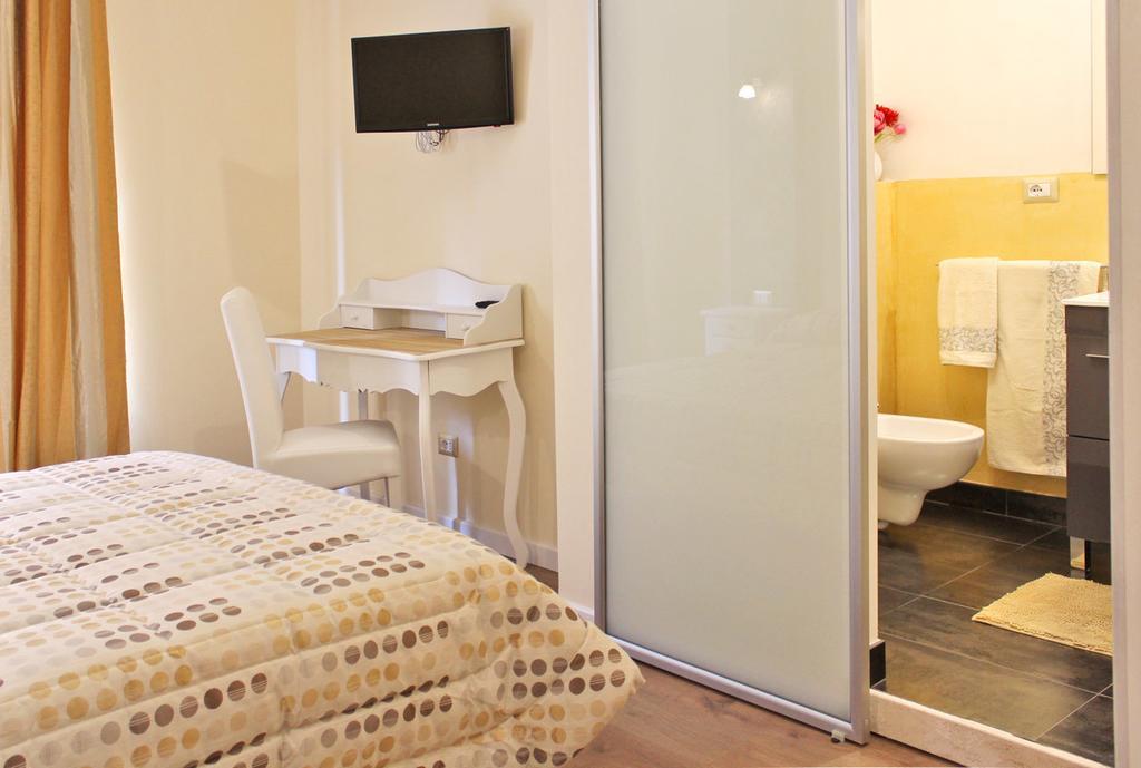 Chambre Lit King-Size avec Balcon