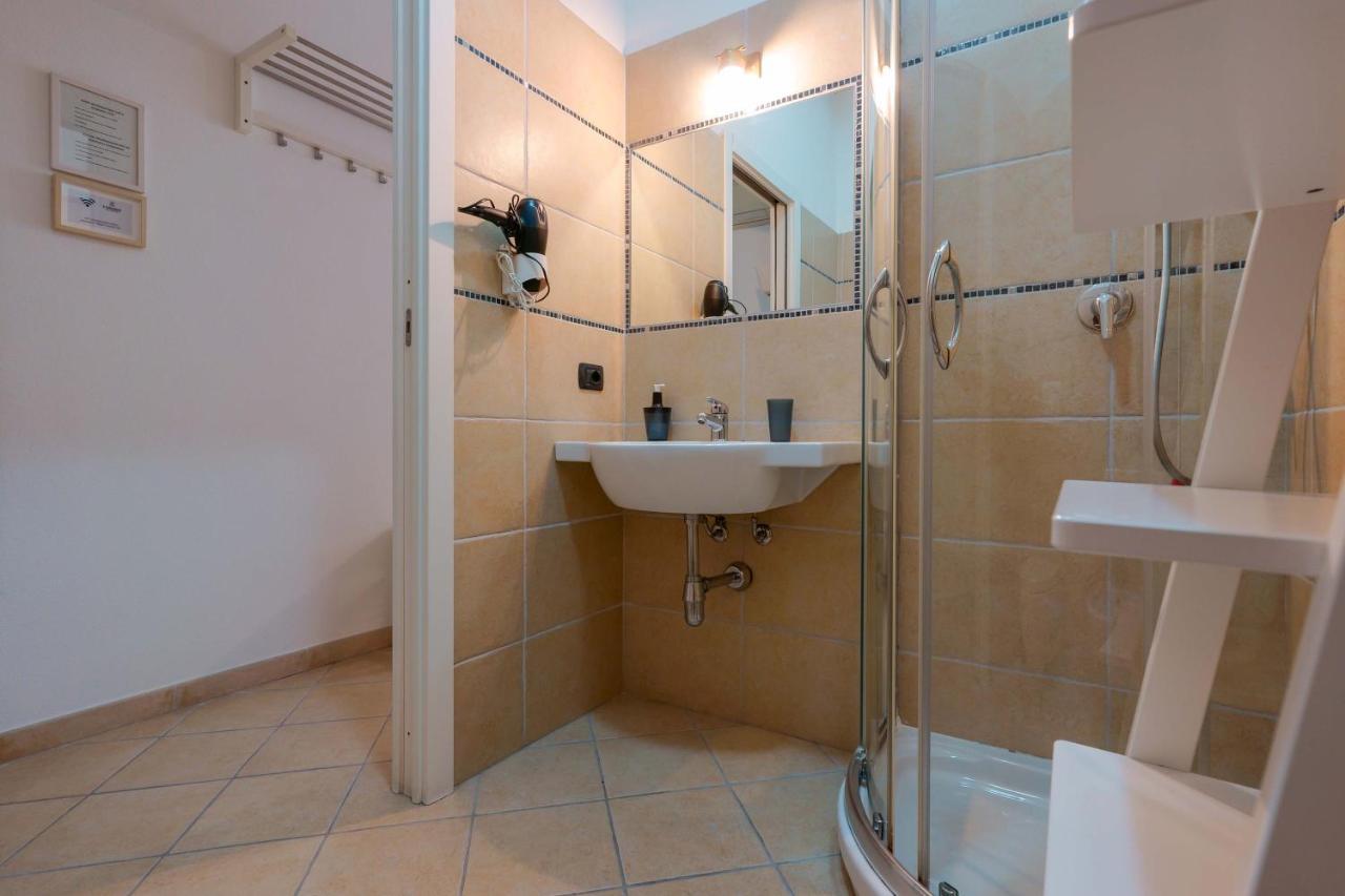 Double Room Private Bathroom