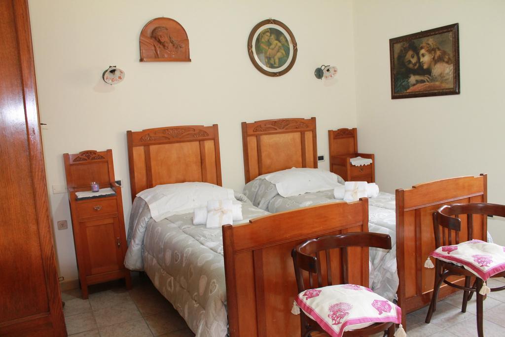 Chambre Double ou Lits Jumeaux avec Salle de Bains Privative
