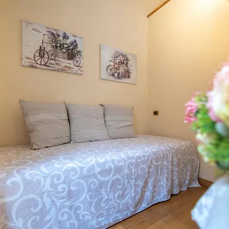 La Ghirlanda B&B-2